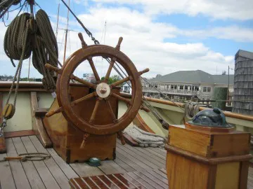 Vier kapiteins op een schip. Een garantie voor conflicten?