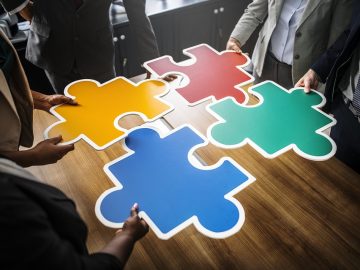 Het bevorderen van samenwerking en het communicatieve vertrouwen door middel van mediation - Merlijn Groep